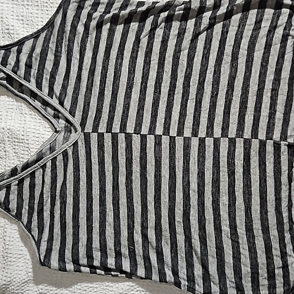 Project social T spaghetti strap tank top large size gray color - Picture 3 of 3